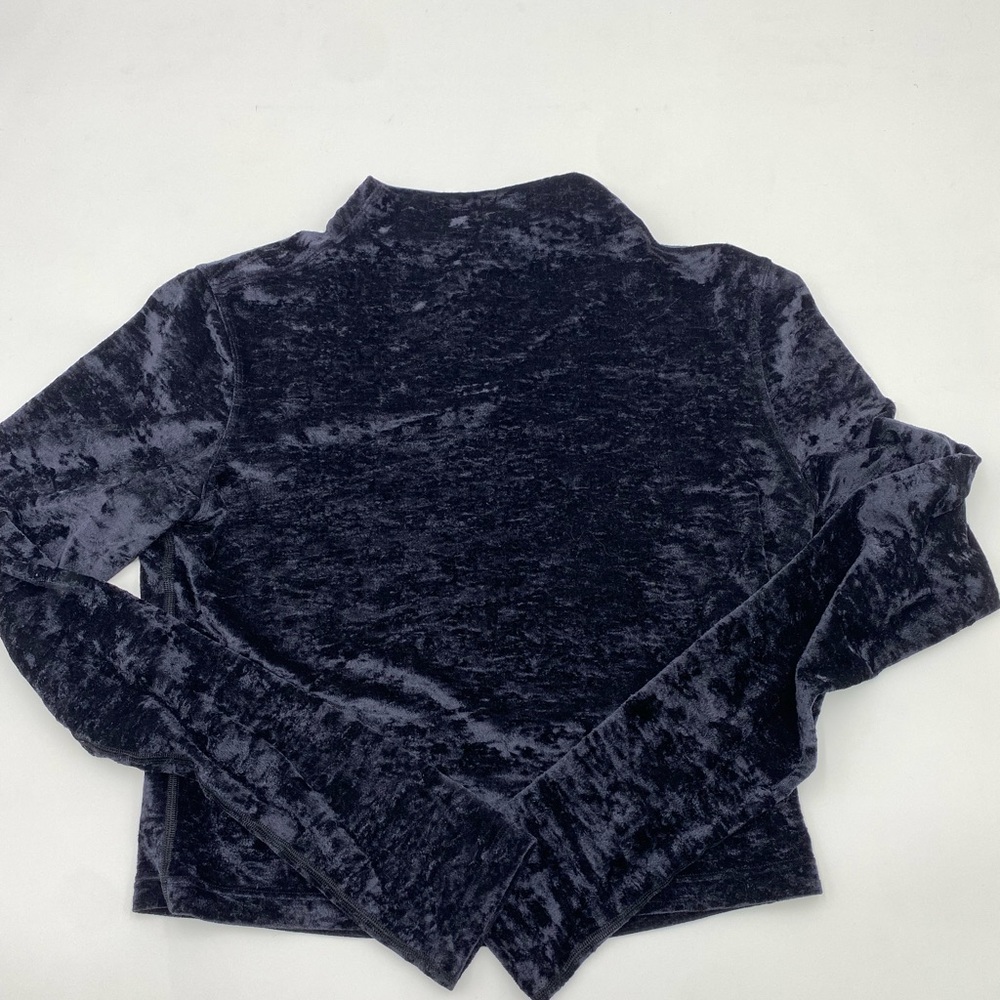 Lululemon All Align Mock Neck Long Sleeve Crop top! Black velvet, size 8